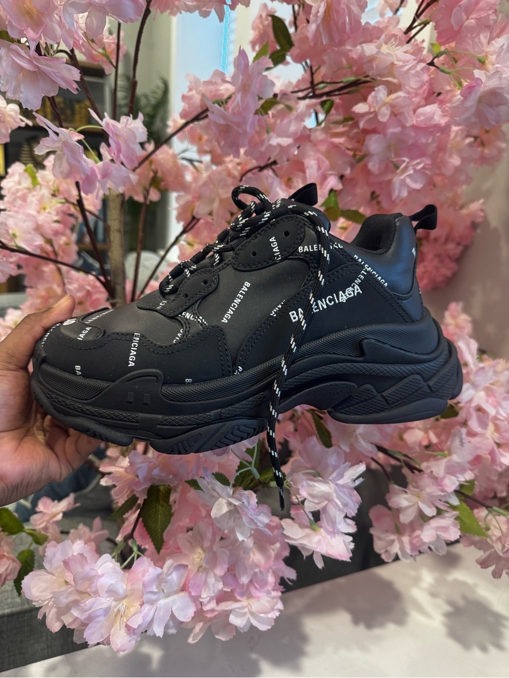 Balenciaga Triple S All Over Logo Sneakers – Black – Men’s Size 7 - Picture 2 of 5